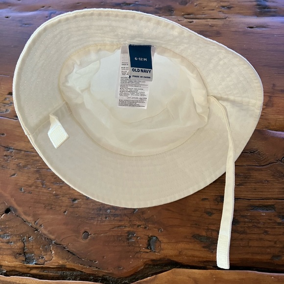 Lot of three white hats for baby 6-12 months - Picture 5 of 7